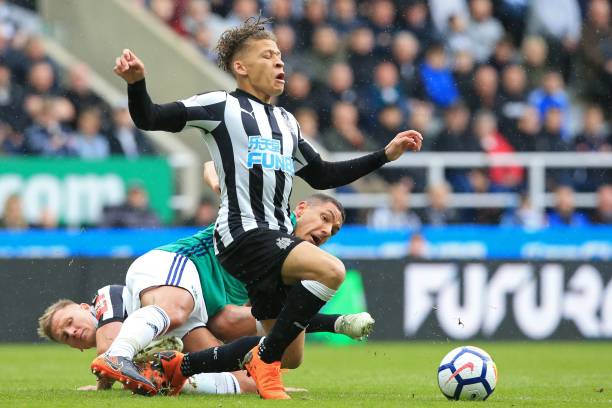 无不显示出 无不显示出